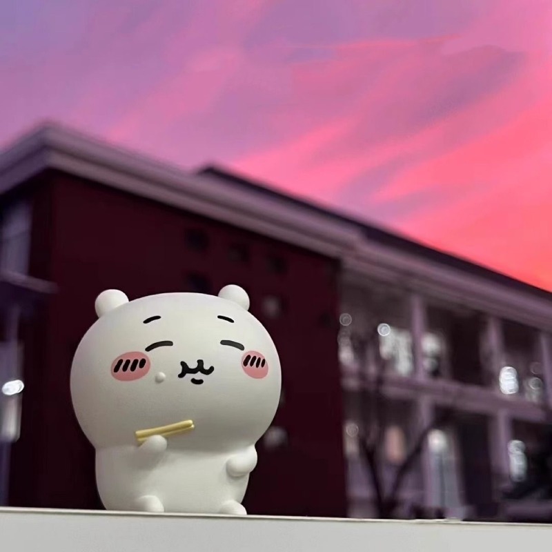 流行の置物 ハチワレうさぎ 漫画風 かわいい 車内装飾品 小 - Car Accessories Decoration のレビューと価格
